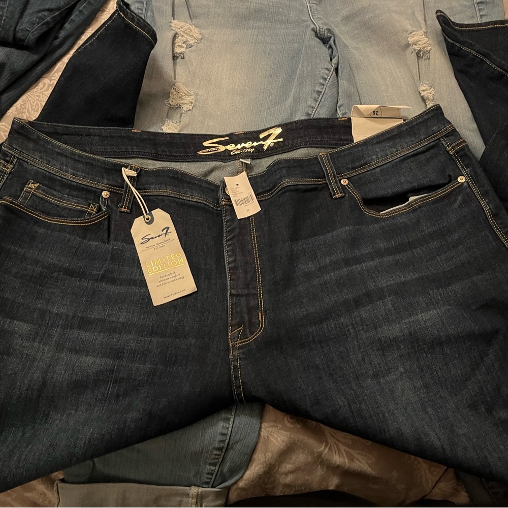 NWT Seven Straight Jeans Sz 26